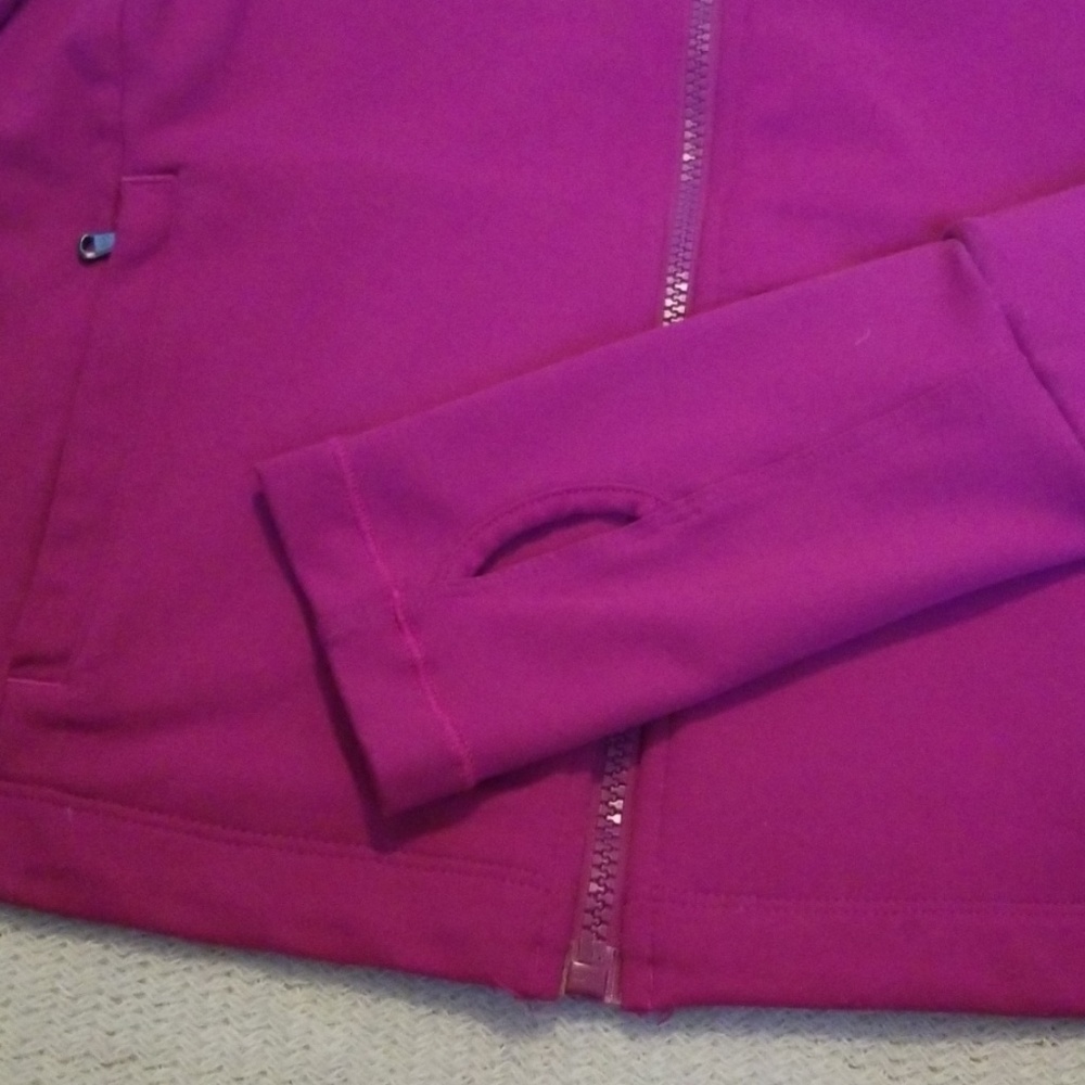 Pink Under Armour running jacket - Picture 2 of 4